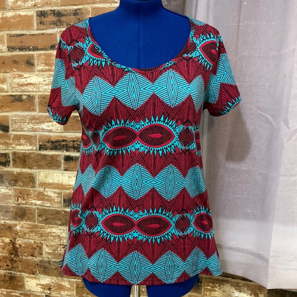 LuLaRoe Aztec Print Perfect Tee— Size Medium